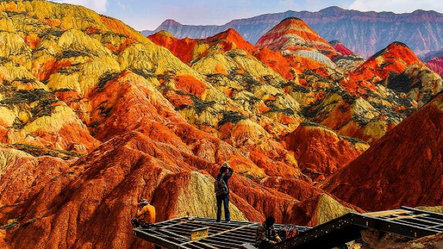 Lawatan Sehari Kumpulan Kecil 2-8 Orang Tanpa Membeli-belah ke Landskap Tinta Air & Merah Lanzhou, Jemputan di Tempat & 4 Jam Berseronok
