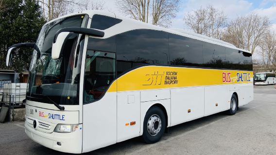 イタリア・ローマのフィウミチーノ空港(FCO)-バチカン往復空港バスチケット【即時利用可能/いつでも利用可/便利で迅速】