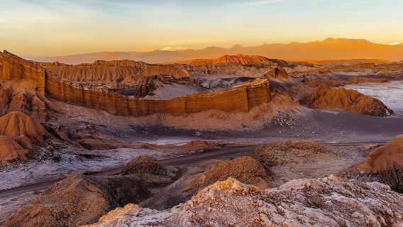ทัวร์กลุ่มเล็กไปยัง Moon Valley จาก San Pedro de Atacama
