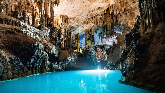 Lawatan Kumpulan Kecil Berpandu ke Jeita, Harissa, Byblos dengan Makan Tengahari