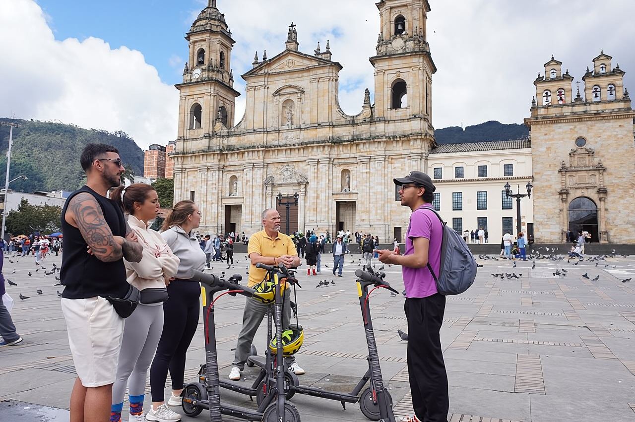 Bogotá: Historische Tour mit elektrischen Skateboards durch La Candelaria