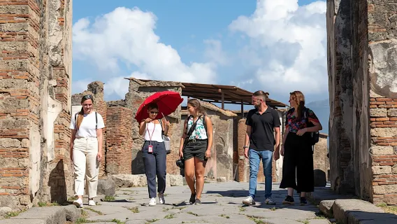 Pompeii och Vesuvius rundtur med lokal lunch
