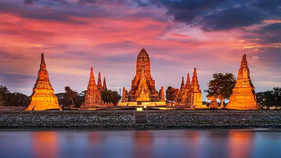 曼谷大城府一日遊邦芭茵夏宮+柴瓦塔那蘭寺+瑪哈泰寺樹抱佛