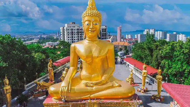 芭達雅市區遊覽：大佛、觀景點和寶石畫廊