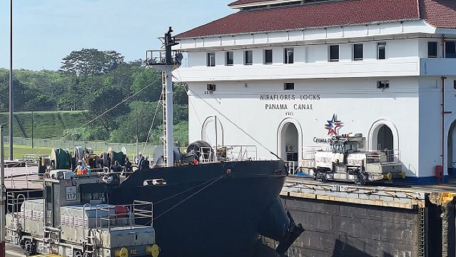 終日 - パナマ運河 海岸から海岸へ - 陸路ツアー