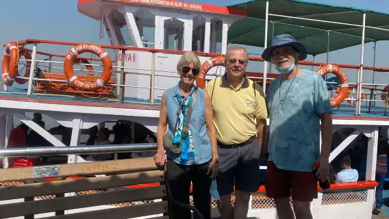 Mumbai: Half Day Elephanta Caves Guided Tour with Ferry Ride