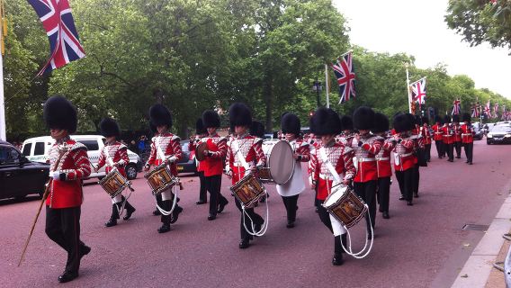 Changing of the Guard - Walking Tour