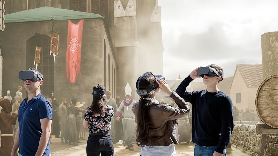 Virtual Reality walking tour for Time Travellers