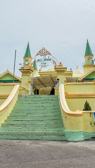 Penyengat Island Heritage Tour with Lunch and Hotel Transfer | Indonesia