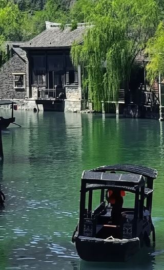 Gubei Water Town Day Trip --- [Optional Day Tour / Night Tour of Simatai Great Wall & Lunch]