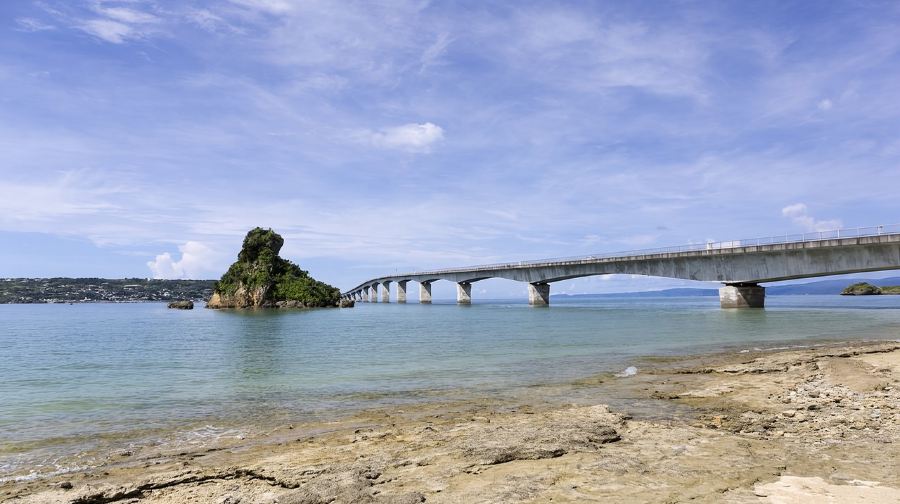 日本沖繩+萬座毛+沖繩美國村+沖繩美麗水族箱一日遊