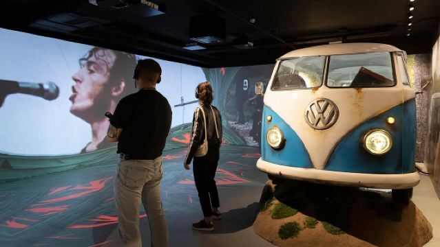 Barcelona: Bảo tàng nhạc Rock - Hội trường Guitar Legends