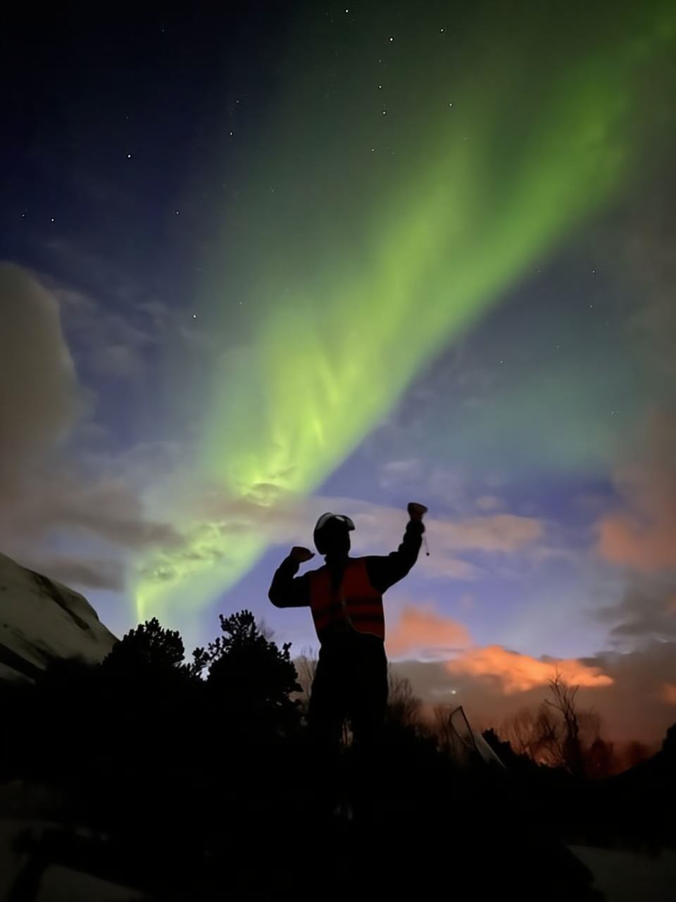 From Tromso: Arctic Wilderness Snowmobile Evening Tour