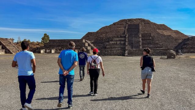 เม็กซิโกซิตี้ไปกลับ: เทโอทีฮวากัน, ทลาทลอลโก และมหาวิหารแม่พระแห่งกัวดาลูป