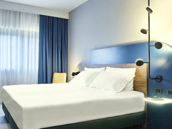 Holiday Inn Milan Linate Airport Room Type - TWIN SUPERIOR