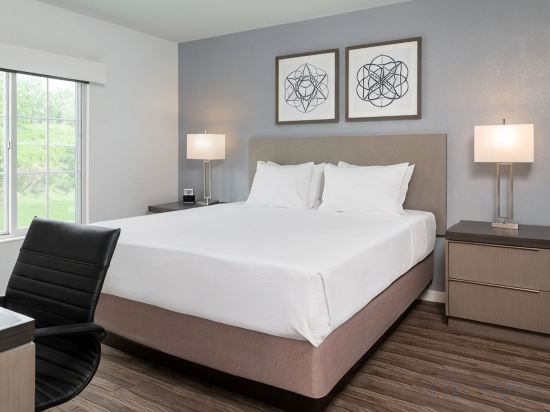 HYATT house White Plains Room Type - Accessible 1 Queen ADA Tub