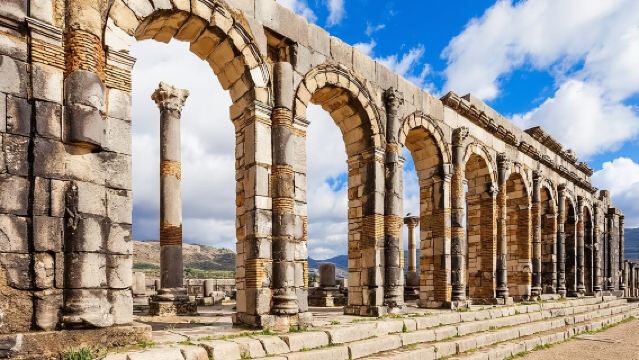 A Wonderful Private Day Trip to Volubilis, Moulay Driss Zarhoun, Meknès from Fez