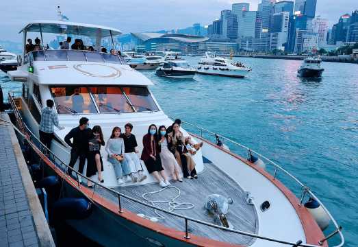 [Hong Kong Yacht Charter] 80ft Western-style Yacht Rental (Capacity: 30-54 people) Multi-route Cruise with Multiple Activities [KTV + White Wine +...