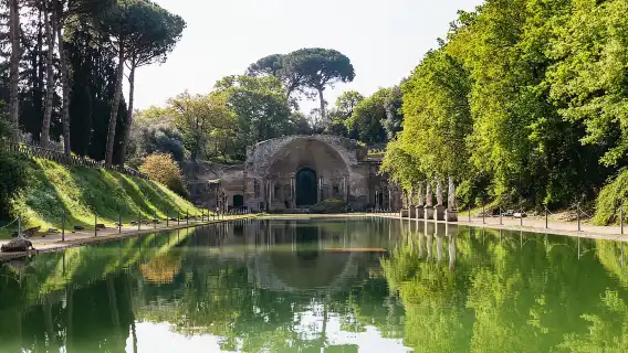 one-day tour to Villa d'Este and Hadrian's Villa in Tivoli from Rome, Italy