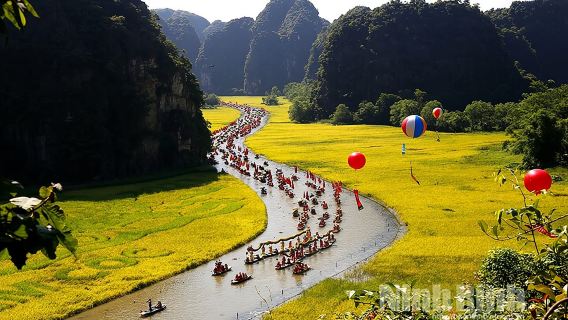 Excursion à la journée à Ninh Binh au départ de Hanoï avec Tam Coc / Trang An et grotte Mua