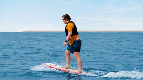 Dubai electric hydrofoil board rental 7
