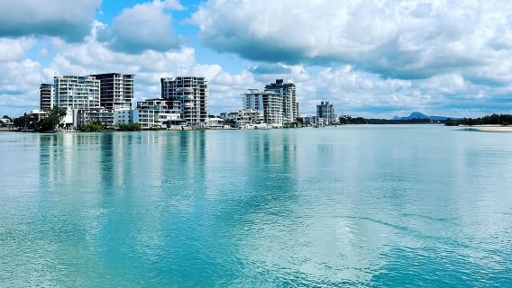 Sunshine Coast: Stand-Up Paddleboard Rental & Lesson