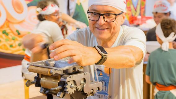 京都:ラーメン工場でラーメン作り体験(お土産付き)