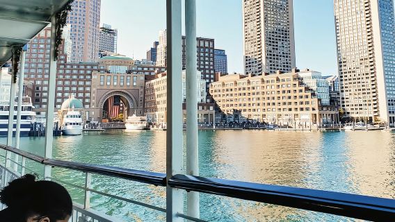 Boston: Sonnenuntergangs-Bootsfahrt im Hafen von Boston