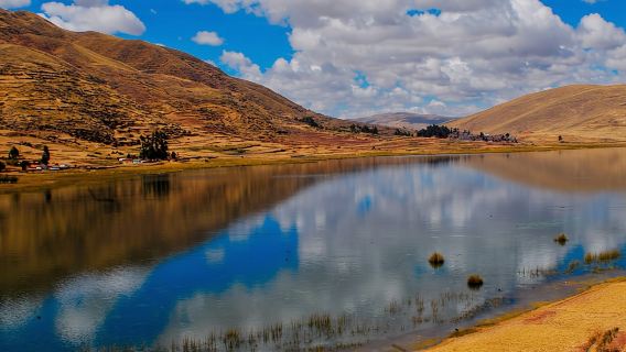 กุสโก: ทัศนศึกษาที่เกวชากา + ทะเลสาบแอนเดียนสี่แห่ง 1 วัน