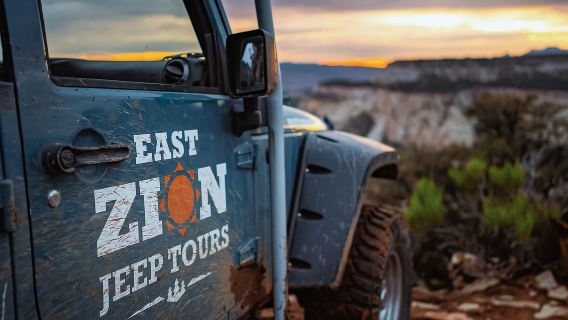 East Zion: Cliffs Sunset and Backcountry Off-Road Jeep Tour