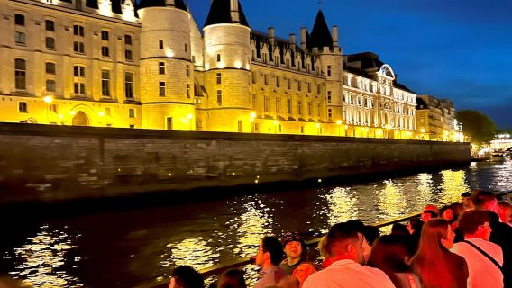 Paris: Dag- eller kvällskryssning på floden med musikalsk atmosfär