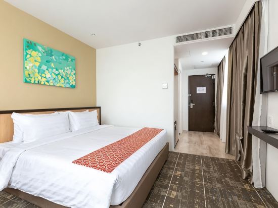 Hotel 7 Suria Room Type - Deluxe King Sea View