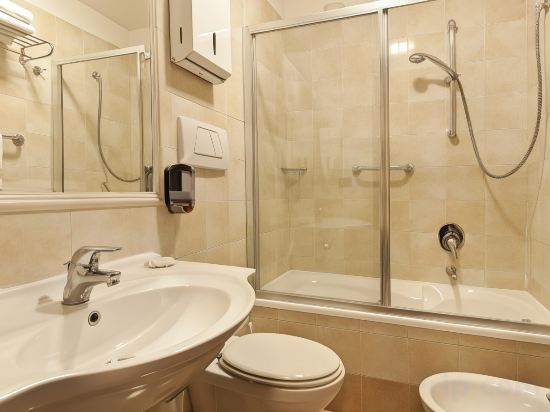 Hotel Stromboli Room Type - Double or Twin Room