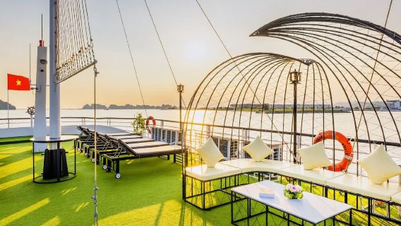 Discover Tour Ha Long Bay 5 Stars Luxury Cruise with Buffet Lunch & Sunset Party