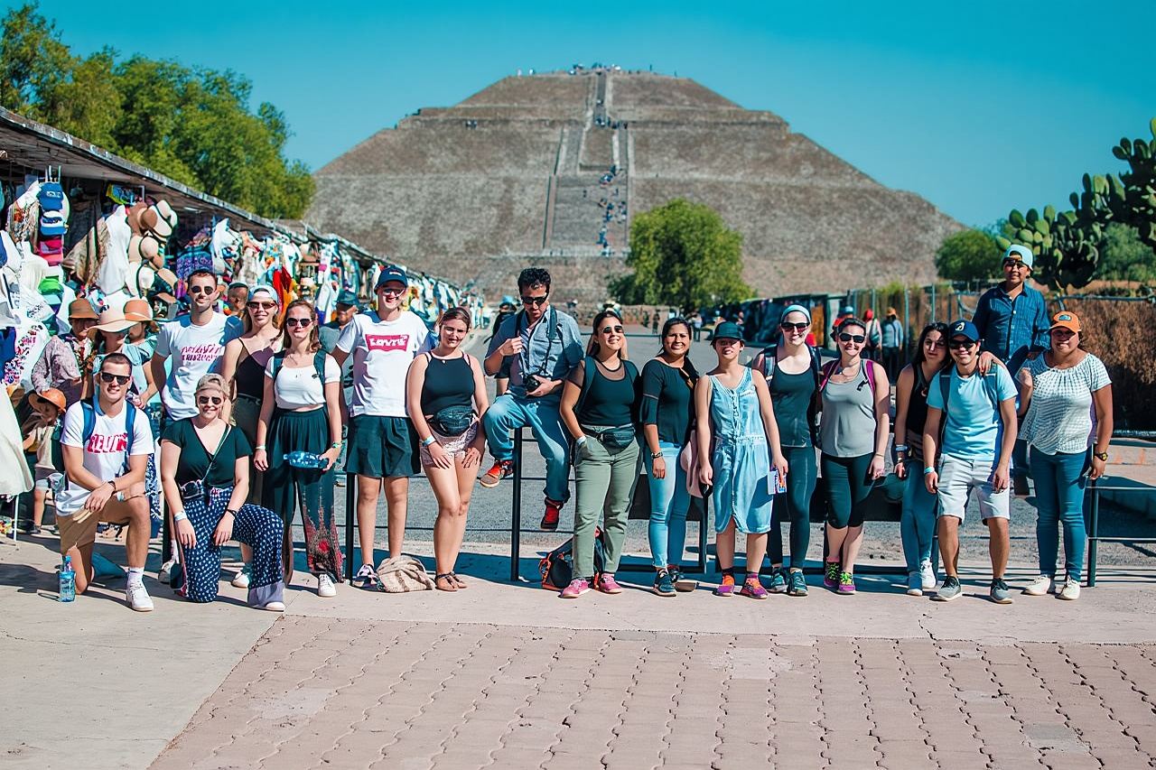 Pyramids of Teotihuacan, Guadalupe Shrine & Tlatelolco Tour