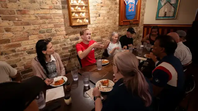 Bite into Chicago: Discover the City’s Most Iconic Food