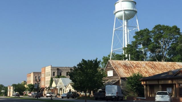 7-Hr The Walking Dead Private VIP Tour in Atlanta and Senoia with Transportation