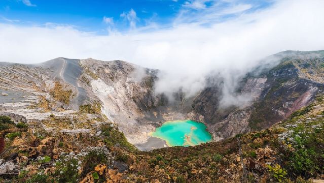 Irazú Volcano National Park (Half Day)