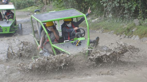 ทัศนศึกษาด้วยรถบักกี้ในเมืองเปอร์โตปลาตา