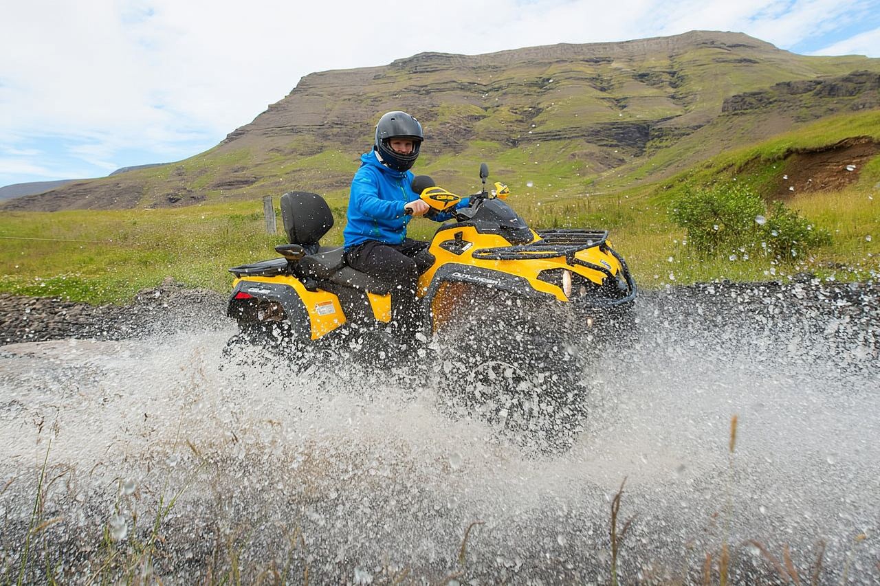 Tour combinato in ATV ed elicottero da Reykjavík