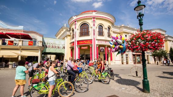 Vienna by Bike 3-Hour All-In-One City Bike Tour in English