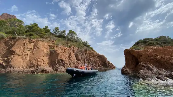Cannes: Scenic Coves RIB Boat Tour