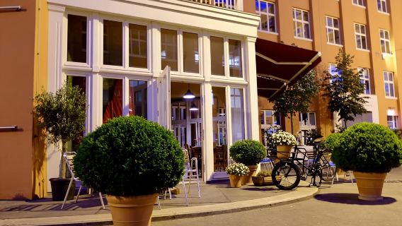Berlin: Makan Malam dalam Kegelapan