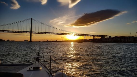 Lisbon: Sunset Cruise With Drinks on Spacious Yacht