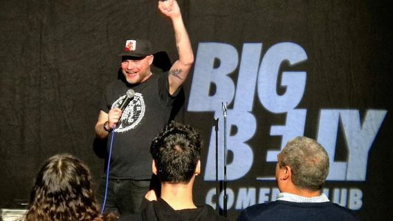 London: Rancangan Komedi Langsung di Big Belly Bar dan Kelab Komedi
