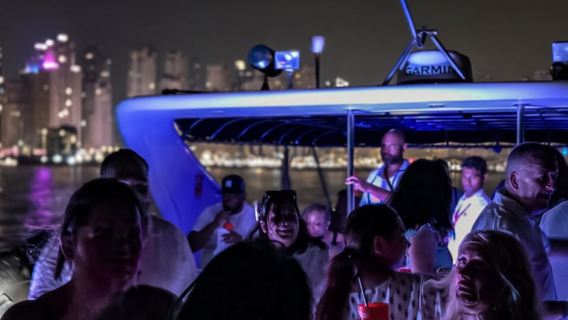 Dubai Marina Luxury Yacht Party with BBQ, Open Bar & Live DJ
