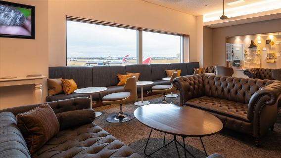 LHR London Heathrow Airport lounge VIP lounge | Transfer waiting VIP lounge | Transfer return overnight | Plaza lounge