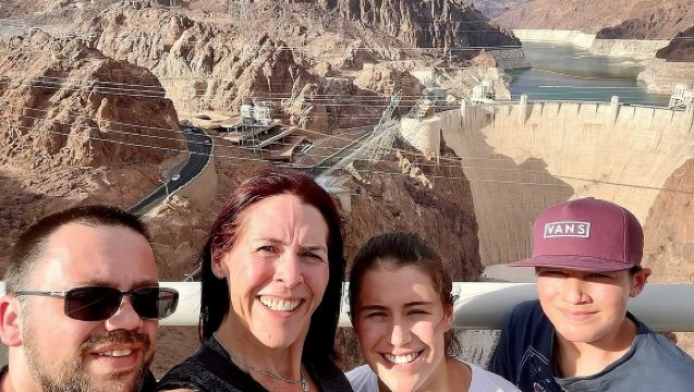Hoover Dam Comedy Tour with Lunch and Comedy Club Tickets