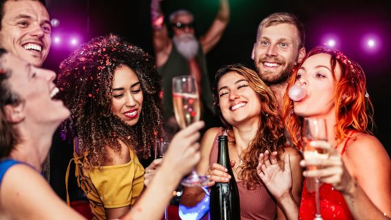 Savannah: Drag Queen Guided Pub Crawl with Sing-a-Longs