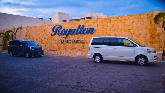Privétransfer vanaf de luchthaven van St. Lucia naar Royalton Resort